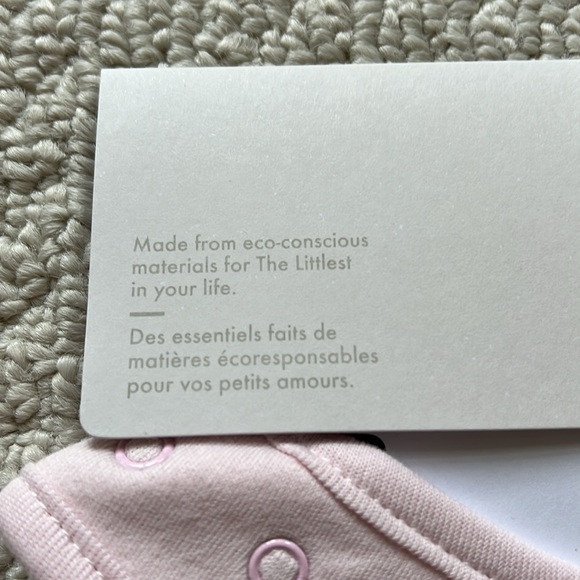 NWT - Pink Baby Bib With Adorable Pearl Necklace With Bow Design! - Picture 4 of 5